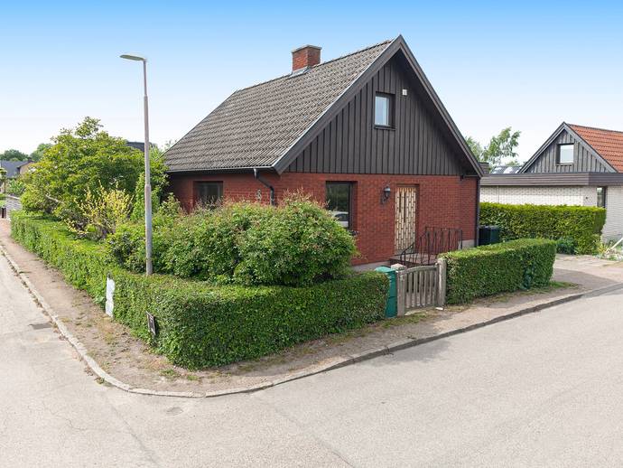 5 rok · 93 m² · Villagatan 8