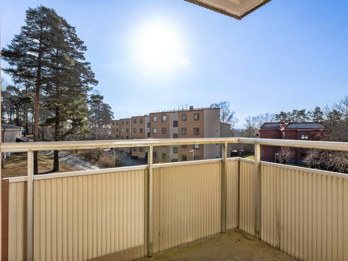 1 rok · 28 m² · Hägernäsvägen 2
