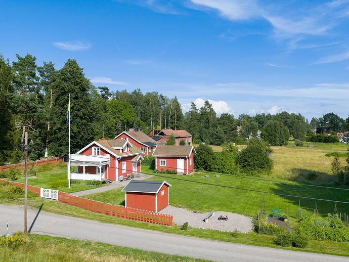 2 rok · 75 m² · Rud Holken 111