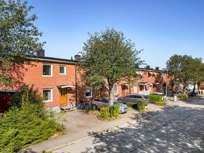4 rok · 95 m² · Bäckstugevägen 3A