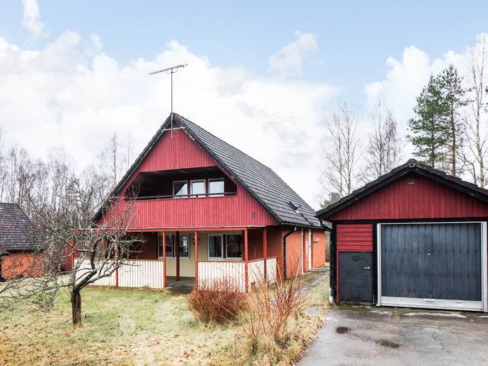 6 rok · 152 m² · Junivägen 5