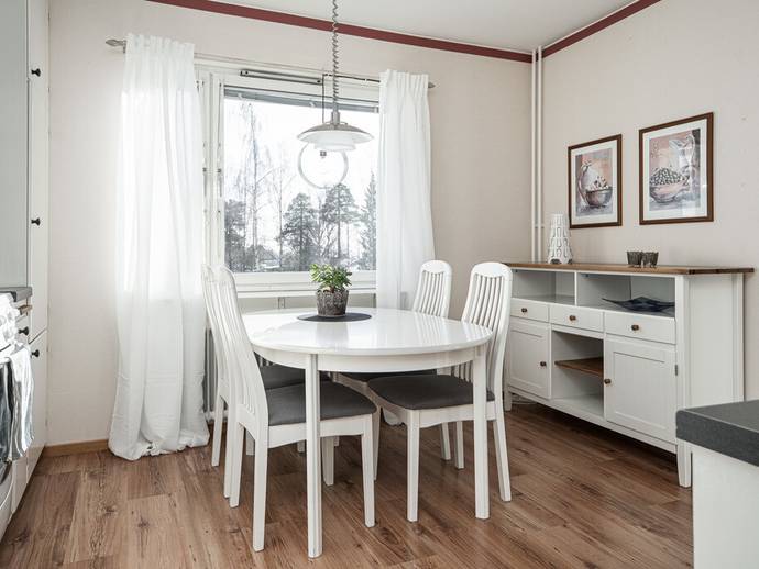 2 rok · 61,5 m² · Vintergatan 10 E