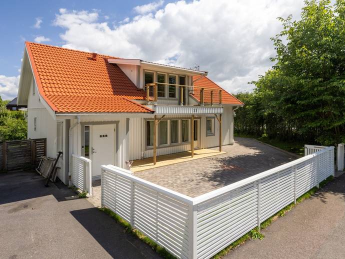 7 rok · 220 m² · Vårvindsgatan 13