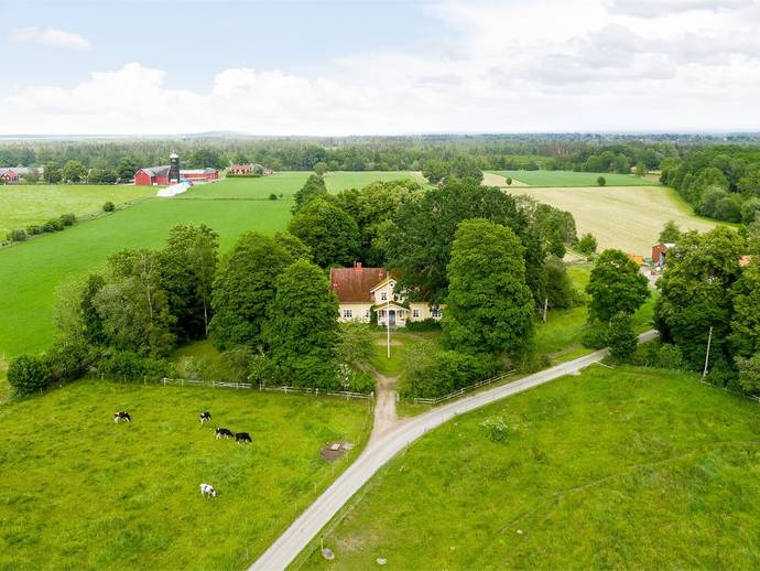 10 rok · 338 m² · Tävelsås Prästgård 