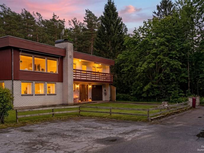 7 rok · 182 m² · Hörnvägen 18
