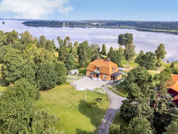 9 rok · 284 m² · Norra Ekhamn 51