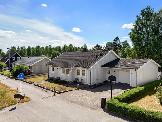 5 rok · 133 m² · Sporvägen 14