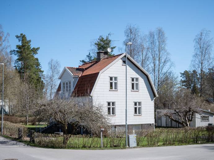 4 rok · 120 m² · Bruksvägen 2