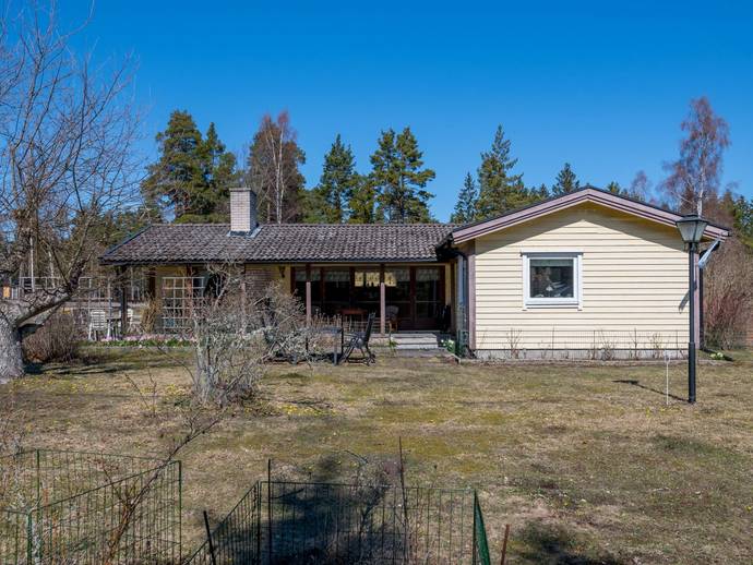 4 rok · 77 m² · Hellvi Tallkviar 1