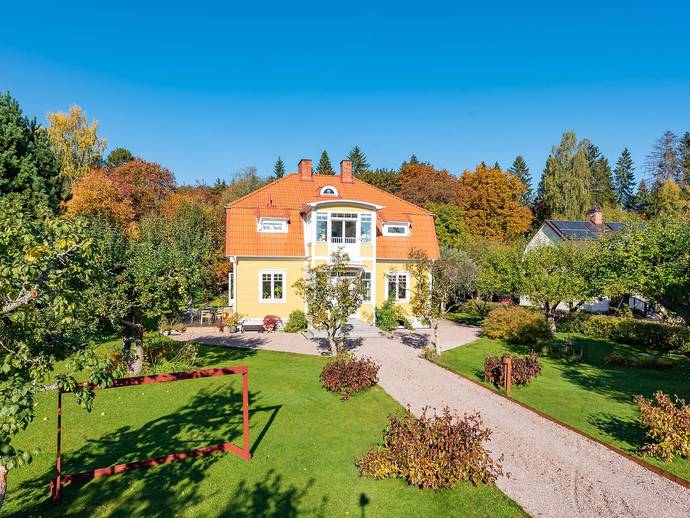 6 rok · 204 m² · Brogårdsvägen 12