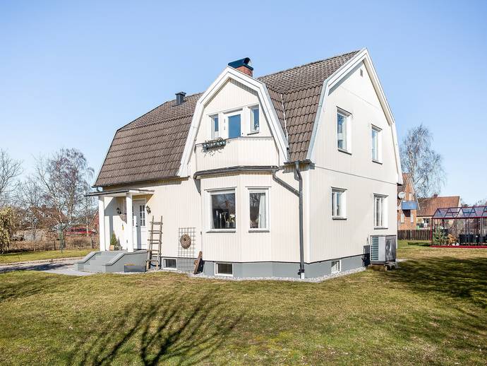 6 rok · 140 m² · Hishultsvägen 3