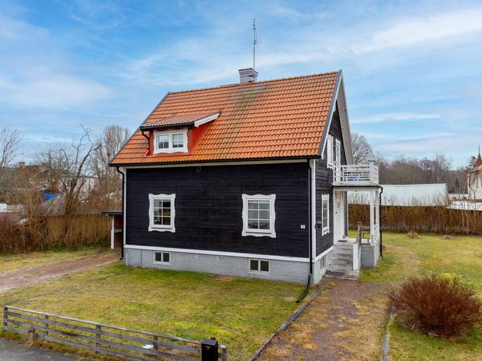 5 rok · 136 m² · Delins väg 3