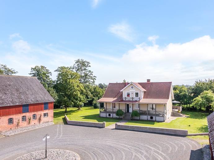 7 rok · 220 m² · Västergårdsvägen 45