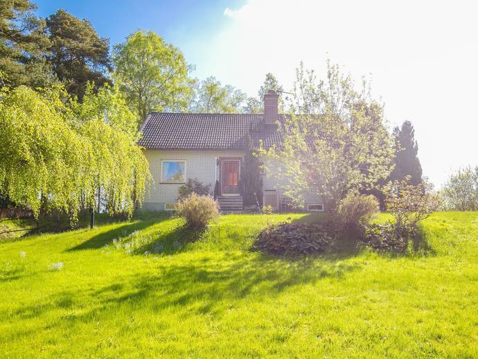 6 rok · 120 m² · Furuvägen 5