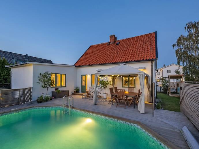 5 rok · 143 m² · Hallstorpsvägen 36