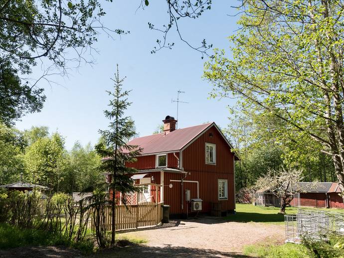 4 rok · 94 m² · Trundhemsvägen 4