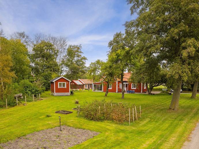 5 rok · 118 m² · Lindärva Hålltorps Säteri Smedbostaden 1