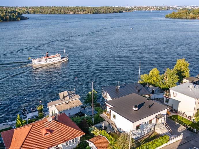 6 rok · 213 m² · Båtsmanskroken 18