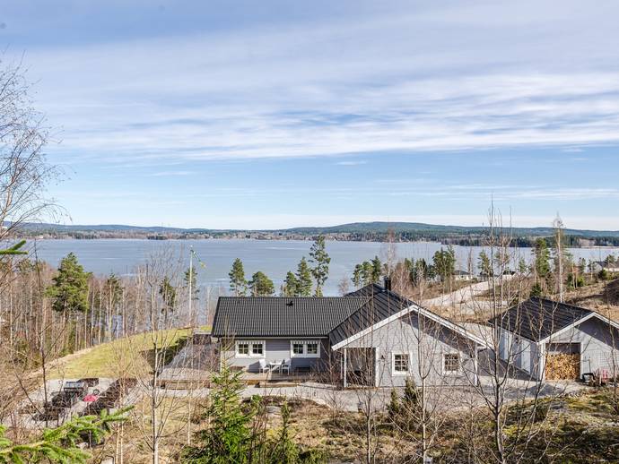 5 rok · 140 m² · Västra Sund Björkbacken 1