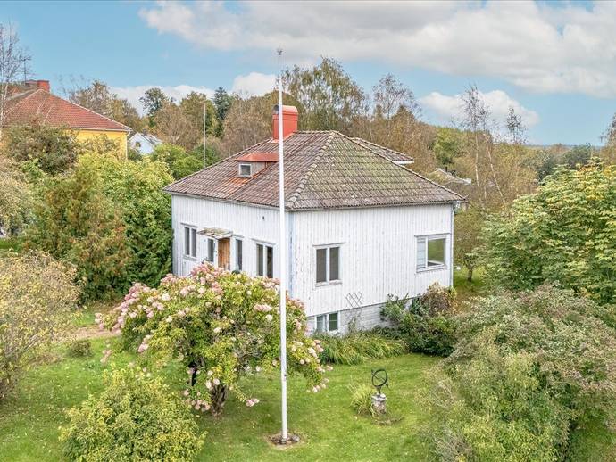 3 rok · 83 m² · Färgelandavägen 8