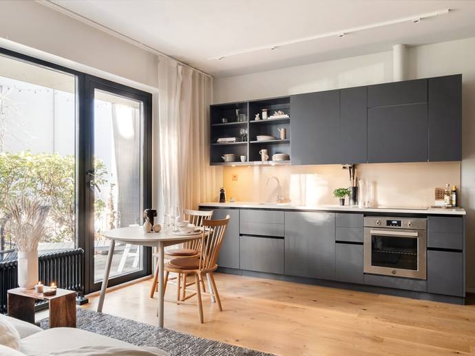 2 rok · 42 m² · Storsegelvägen 10