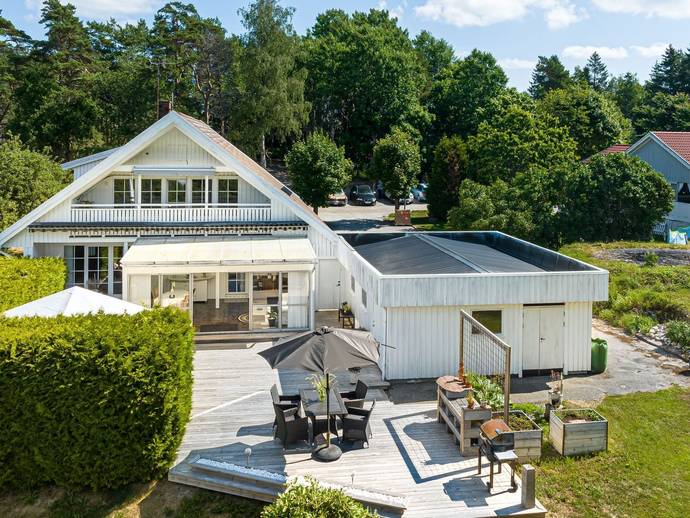 7 rok · 198 m² · Skansvägen 1
