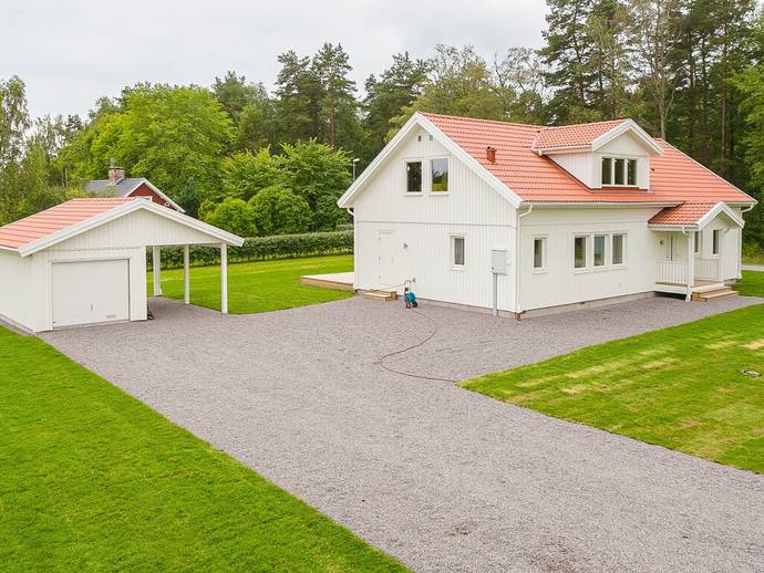 3 rok · 121,4 m² · Hellstenitorpsvägen 2
