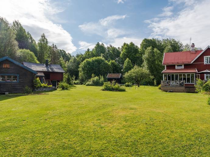 5 rok · 144 m² · Burvägen 18