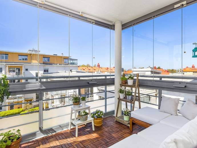 3 rok · 87 m² · Kompanigatan 32