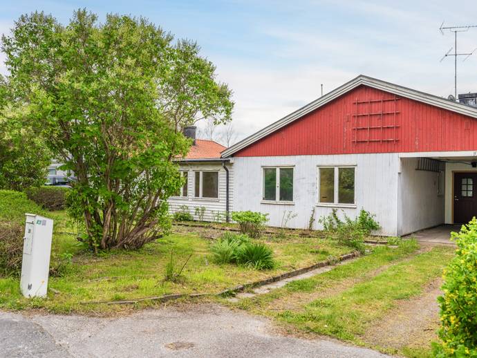 6 rok · 138,3 m² · Husarvägen 10