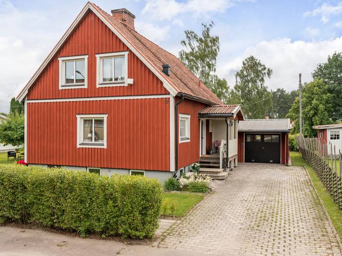 7 rok · 102 m² · Skolgatan 12