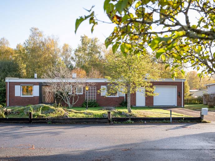 4 rok · 126 m² · Aniaravägen 6