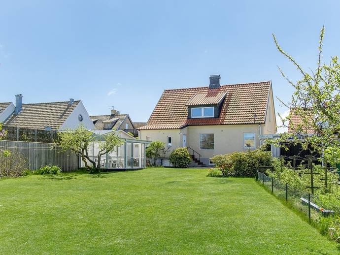 7 rok · 143 m² · Storgatan 19