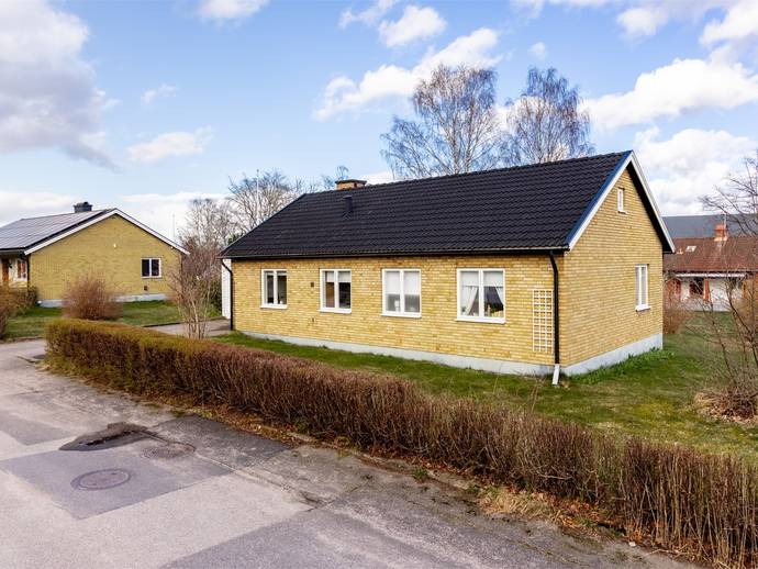 8 rok · 108 m² · Solgatan 8