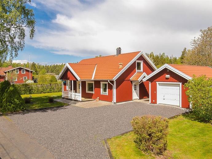 3 rok · 94 m² · Friel Björkängen 1
