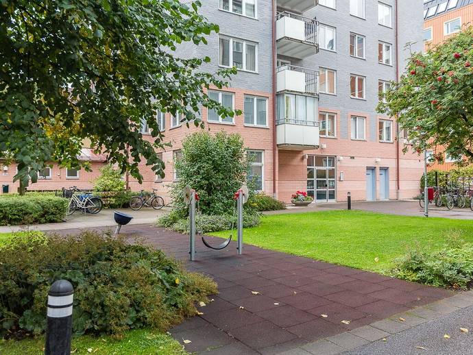 2 rok · 63,5 m² · Södra Kansligatan 33
