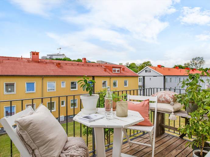 2 rok · 50 m² · Kärralundsgatan 52A
