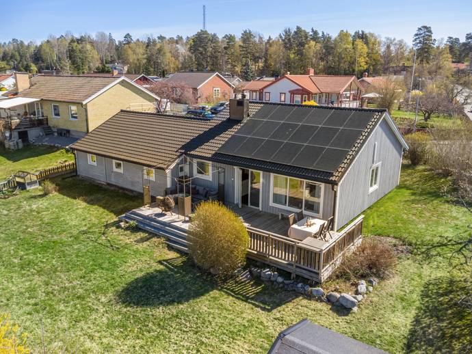 8 rok · 147 m² · Kasmovägen 1