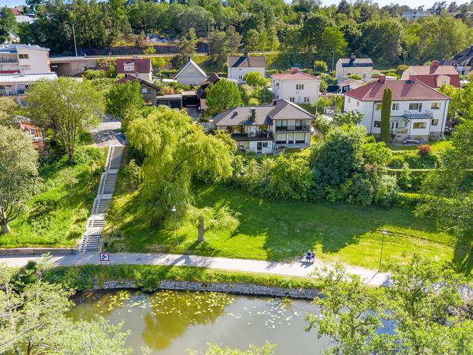 7 rok · 221 m² · Hejdegatan 1