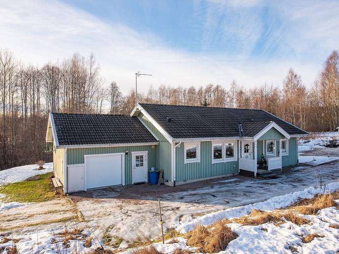 4 rok · 102 m² · Hedemoravägen 8