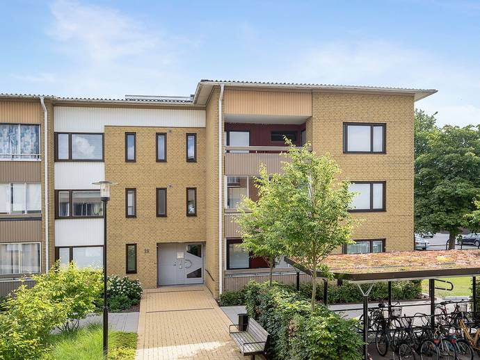 2 rok · 64 m² · Jakobs väg 25