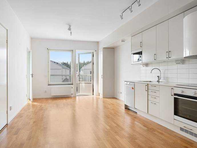 2 rok · 41 m² · Hägerneholmsvägen 6B 1tr
