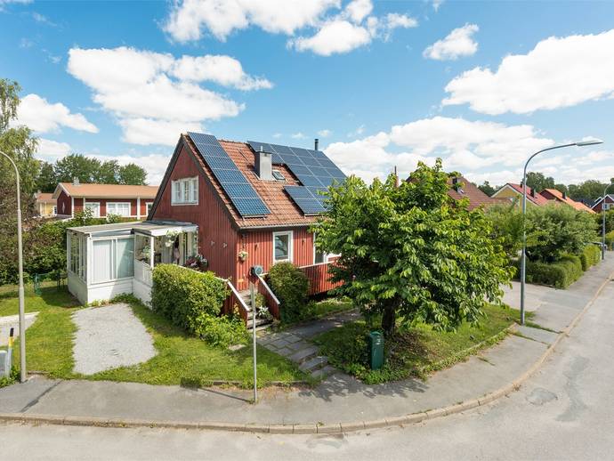 7 rok · 144 m² · Brudsporregränd 26