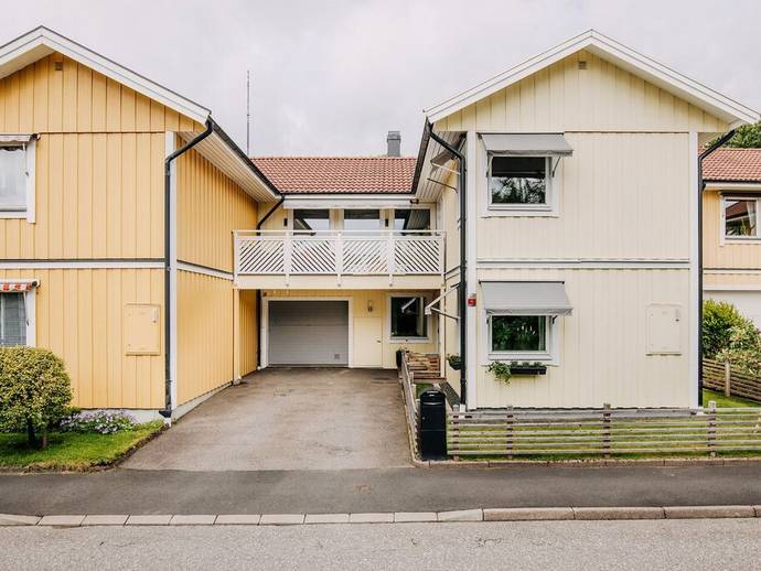 4 rok · 126 m² · Blåklocksvägen 7