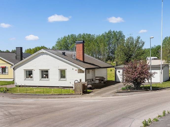 4 rok · 83 m² · Slingvägen 6