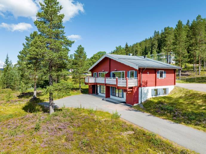3 rok · 50 m² · Röda Byn 1:4
