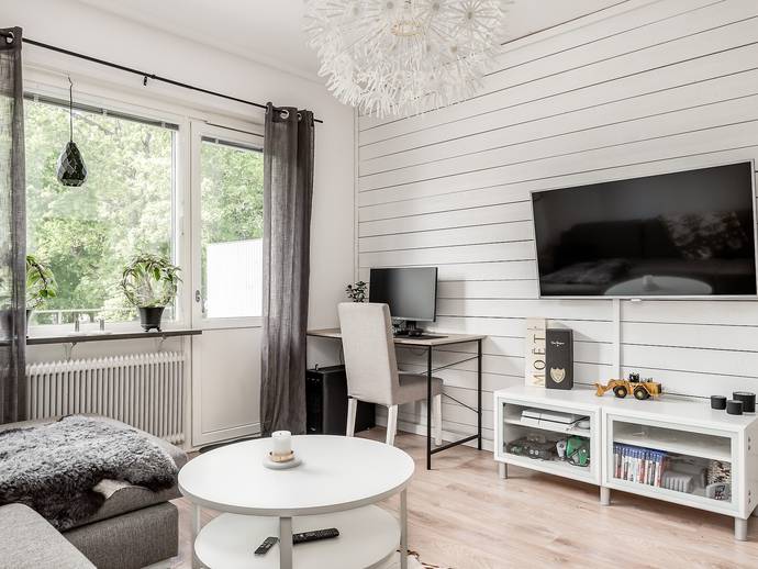 1 rok · 42 m² · Humlegårdsgatan 4B