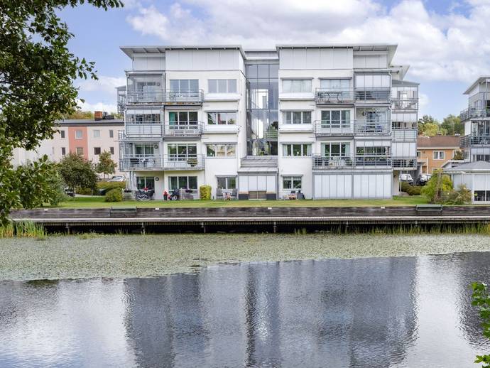 3 rok · 107 m² · Tingsvägen 1B