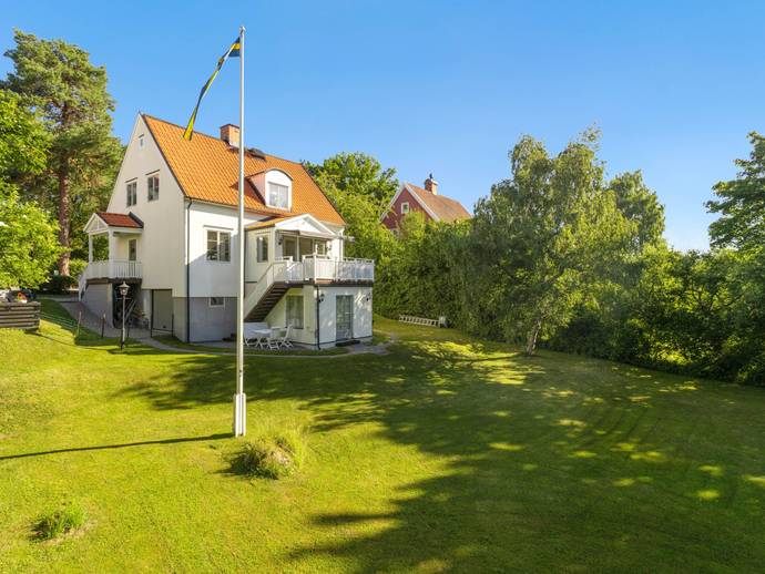 9 rok · 198 m² · Lunkentusvägen 31