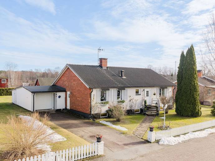 4 rok · 92 m² · Hässleåsvägen 9